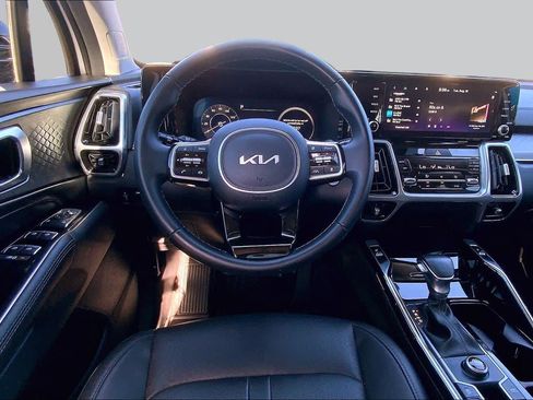 Used 2023 Kia Sorento SX FWD image 6