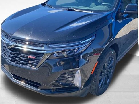 Used 2023 Chevrolet Equinox RS w/ LPO, Floor Liner Package image 7