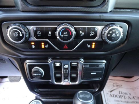 Used 2020 Jeep Wrangler Unlimited Sport S w/ Cold Weather Group image 26