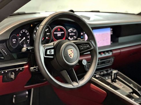 Certified 2024 Porsche 911 Carrera image 4