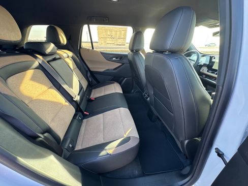 New 2026 Chevrolet Equinox ACTIV w/ Convenience Package III AWD/4WD image 17