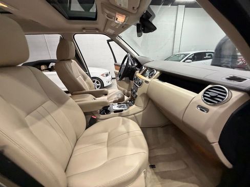 Used 2014 Land Rover LR4 HSE image 40