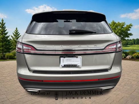 Used 2023 Lincoln Nautilus Reserve AWD/4WD image 5