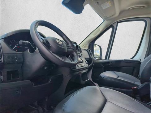 Used 2023 RAM ProMaster 2500 FWD image 5
