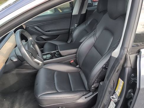 Used 2018 Tesla Model 3 Long Range AWD/4WD image 9