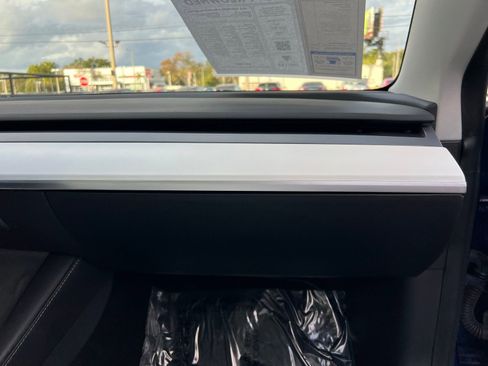 Used 2021 Tesla Model 3 Standard Range Plus image 53