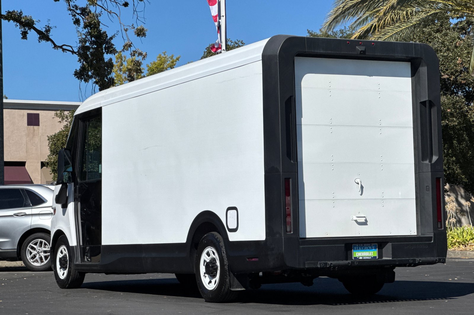 Used 2023 Chevrolet Brightdrop 600 w/ Active Safety Package 2 AWD/4WD image 5