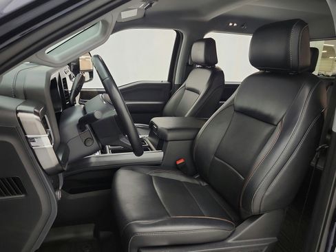 Used 2023 Ford F250 Lariat w/ Sport Appearance Package image 10