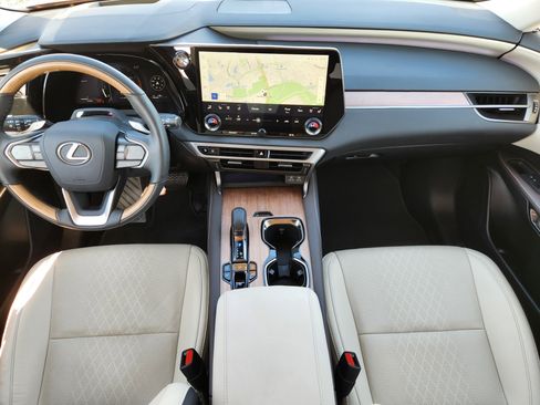 Certified 2025 Lexus RX 350 Premium Plus image 32