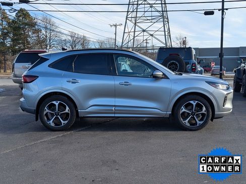 Certified 2023 Ford Escape ST-Line Select w/ Tech Pack #2 image 3