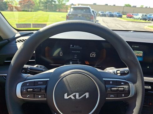 New 2026 Kia K5 LXS FWD image 13