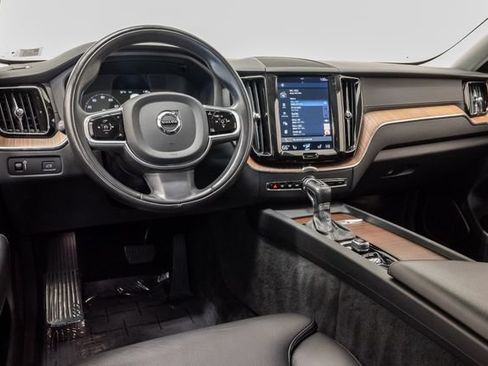 Used 2020 Volvo XC60 T5 Inscription w/ Protection Package Premier FWD image 6