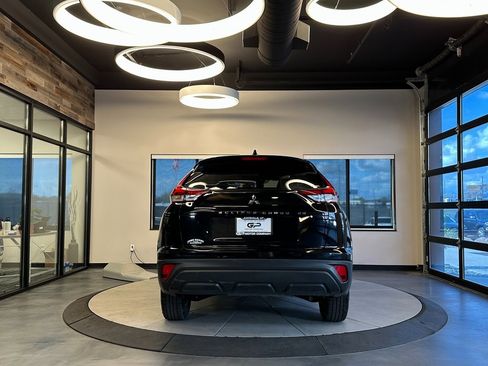 Used 2022 Mitsubishi Eclipse Cross ES image 4