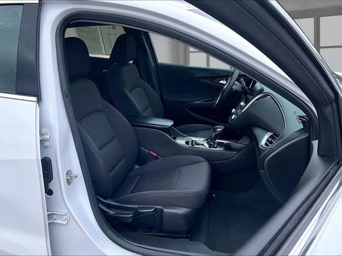 Used 2022 Chevrolet Malibu LT FWD image 6