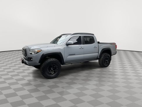 Used 2019 Toyota Tacoma TRD Off-Road image 36