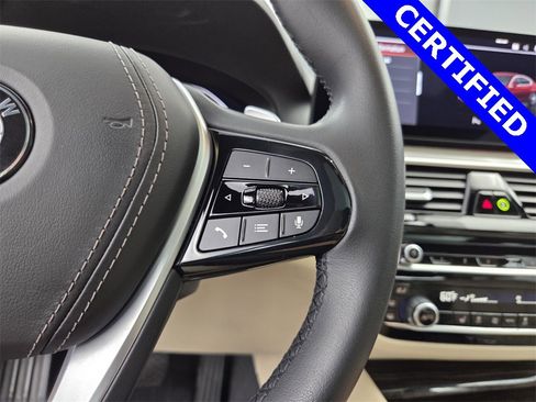 Certified 2023 BMW 530i w/ Premium Package image 33