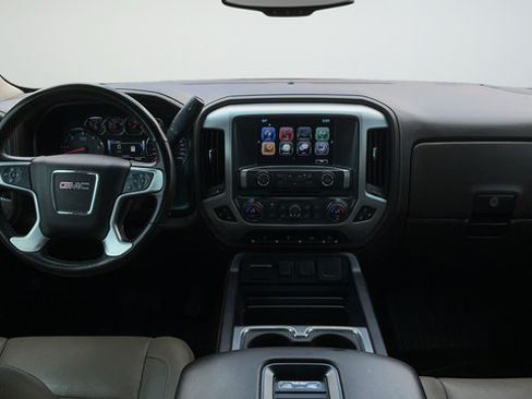 Used 2018 GMC Sierra 1500 SLT w/ SLT Premium Package AWD/4WD image 9