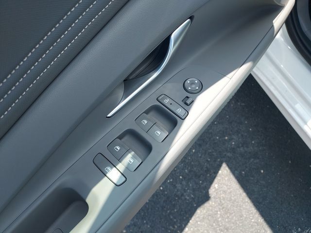 New 2026 Hyundai Elantra Sport FWD image 11