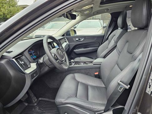 Certified 2025 Volvo XC60 B5 Plus w/ Protection Package Premier image 22