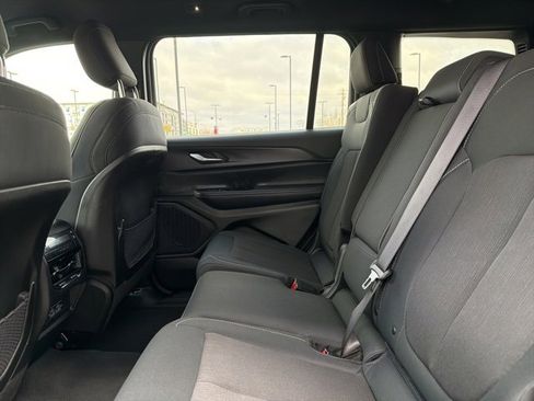 Used 2024 Jeep Grand Cherokee L Laredo w/ Trailer Tow Package image 19