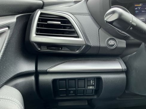 Used 2019 Subaru Forester Premium w/ All-Weather Package image 19