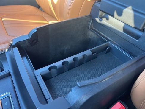 Certified 2022 Ford Expedition Platinum image 19