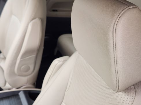 Used 2018 Honda Odyssey Elite image 15