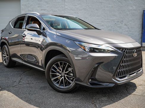 Used 2024 Lexus NX 250 FWD w/ Towing Package (2000 Lbs) image 9