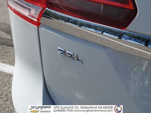 Used 2018 Volkswagen Atlas SEL FWD image 31