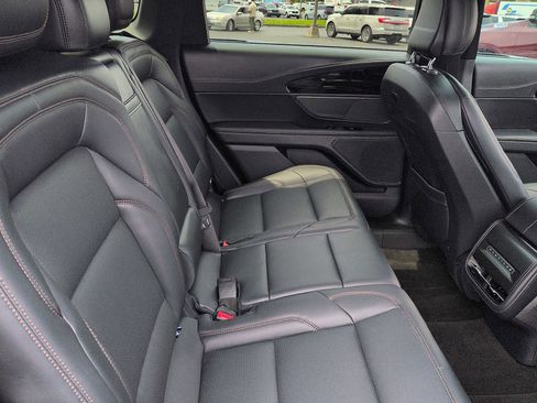 Used 2025 Lincoln Nautilus Premier w/ Jet Appearance Package AWD/4WD image 11