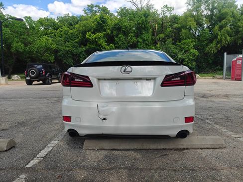 Used 2013 Lexus IS 250 w/ Premium Pkg Value Edition RWD image 4