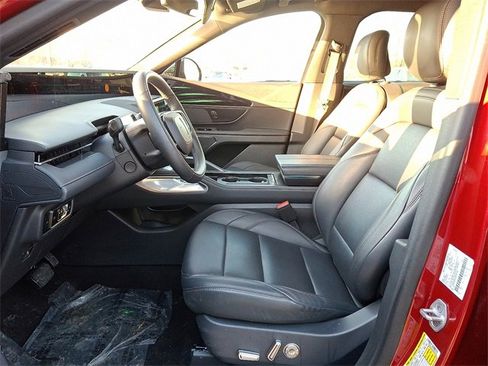 Used 2025 Lincoln Nautilus Premier w/ Jet Appearance Package image 15