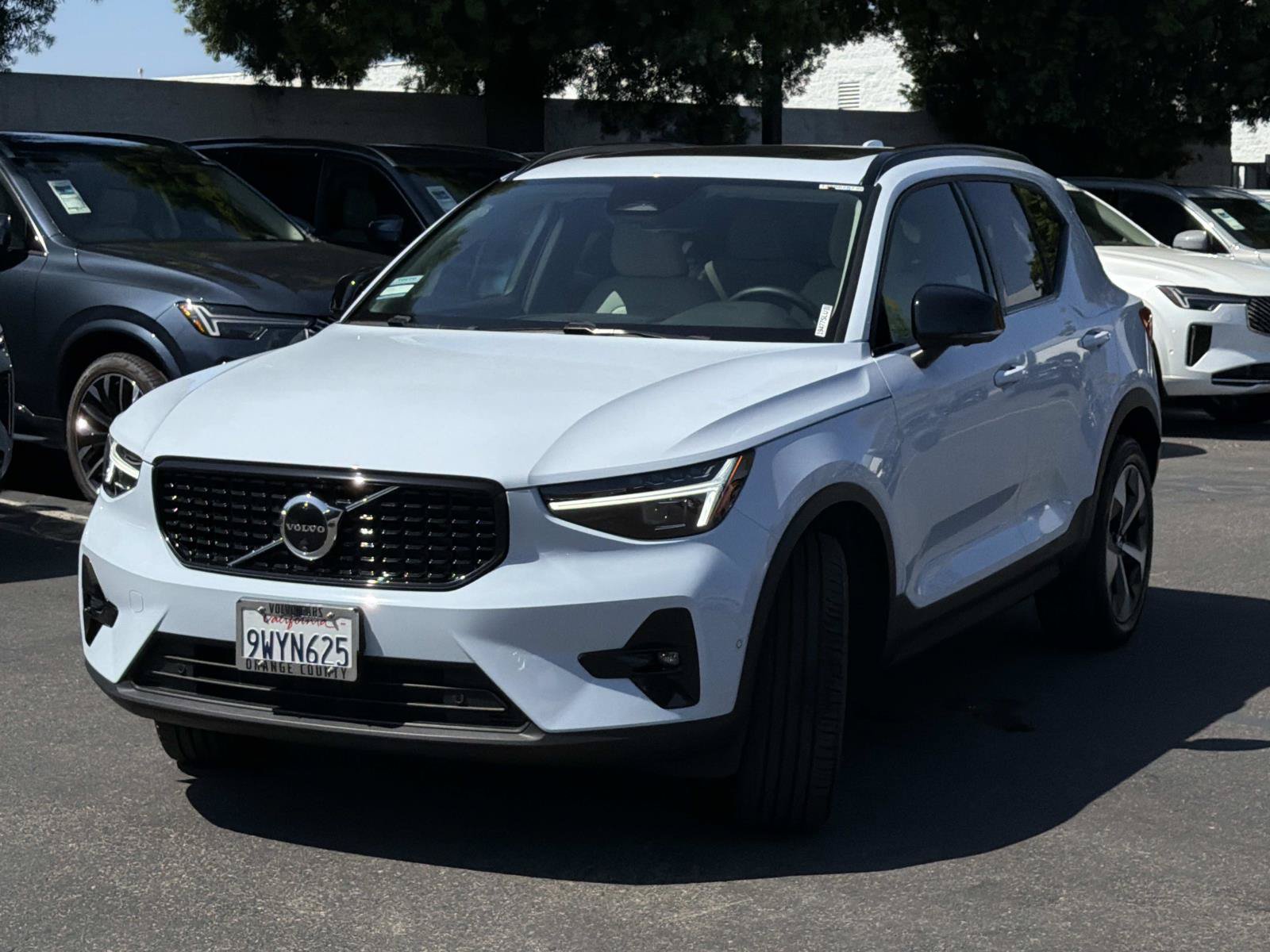 Used 2026 Volvo XC40 B5 Plus w/ Protection Package Premier AWD/4WD image 3