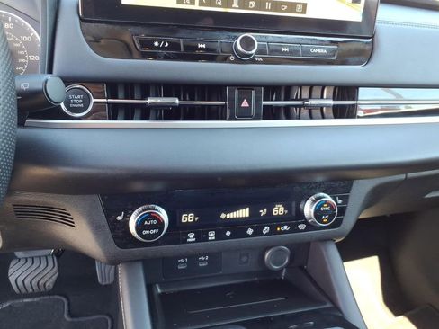 Used 2025 Mitsubishi Outlander SE AWD/4WD image 12