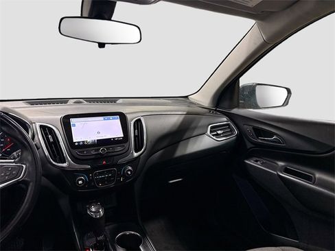 Used 2019 Chevrolet Equinox LT w/ Sun & Navigation Package image 22