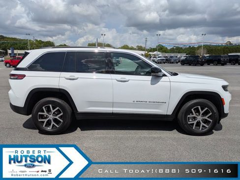 Used 2024 Jeep Grand Cherokee Limited w/ Luxury Tech Group II image 5