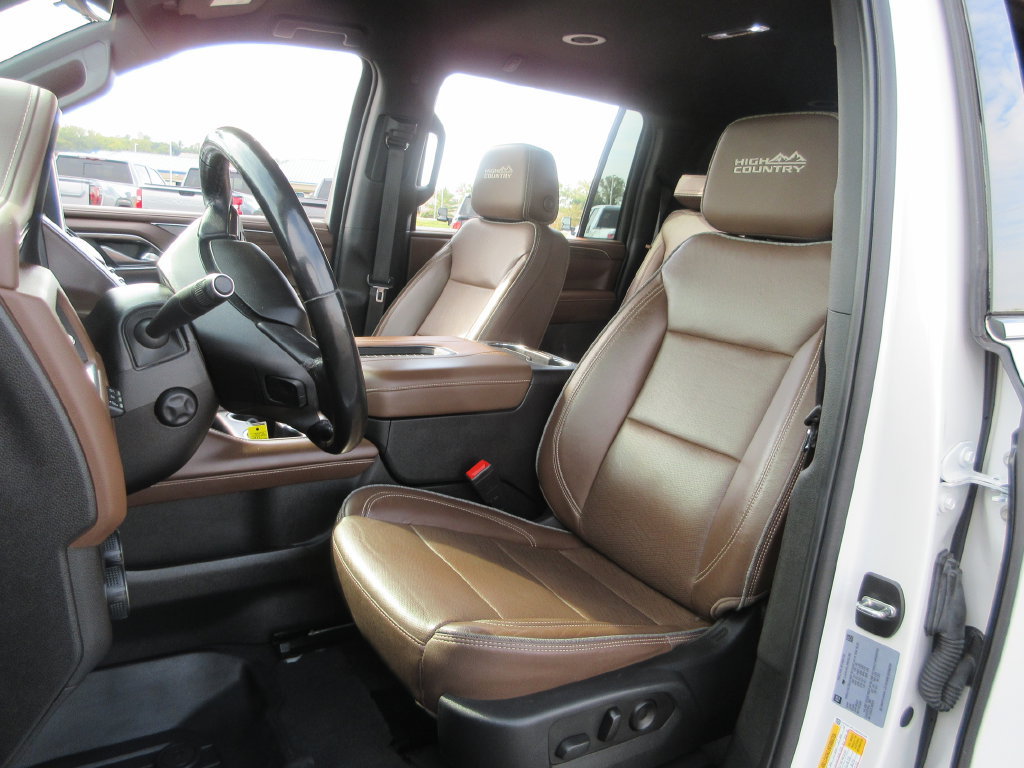 Certified 2022 Chevrolet Suburban High Country AWD/4WD image 21
