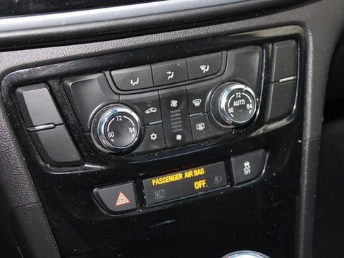 Used 2019 Buick Encore Sport Touring image 22