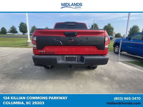 Used 2021 Nissan Titan PRO-4X w/ Pro-4x Convenience Package AWD/4WD image 5