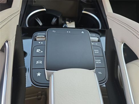 Used 2022 Mercedes-Benz GLE 450 4MATIC image 19