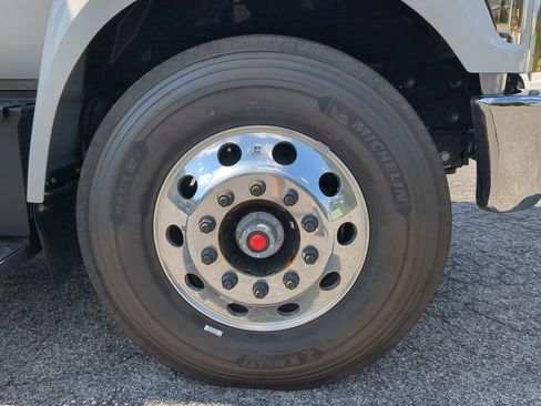 New 2026 Ford F750 2WD Regular Cab Super Duty image 9