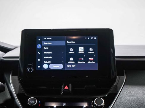 Certified 2025 Toyota Corolla SE w/ Convenience Package image 15