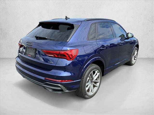 Used 2025 Audi Q3 2.0T Premium w/ Convenience Package AWD/4WD image 5