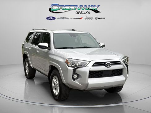 Used 2024 Toyota 4Runner SR5 RWD image 2