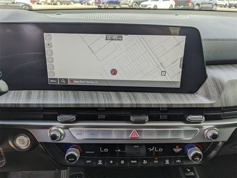 Certified 2024 Kia Telluride EX image 26