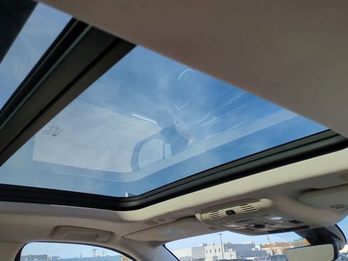 Used 2021 GMC Yukon XL Denali w/ Denali Ultimate Package image 22