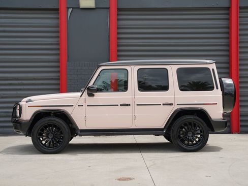 Used 2021 Mercedes-Benz G 550 w/ Exclusive Interior Package image 49