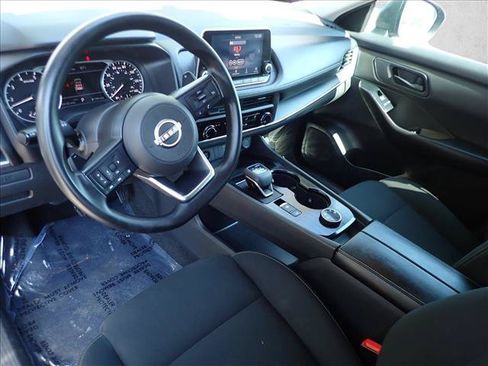 Used 2024 Nissan Rogue S AWD/4WD image 10