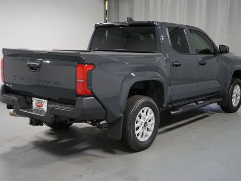 Certified 2025 Toyota Tacoma SR image 8