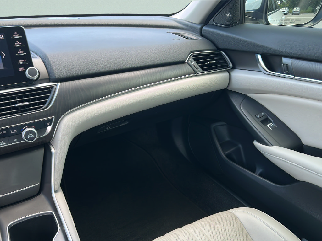 Used 2022 Honda Accord EX-L image 15